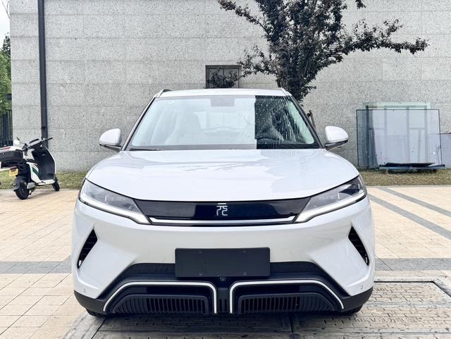 2023 BYD Yuan UP Leading edition 430km
